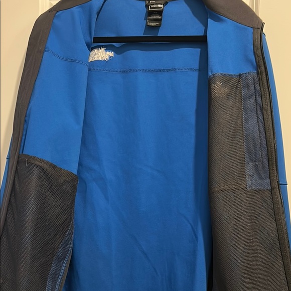 North Face Soft Shell Jacket - Picture 7 of 7